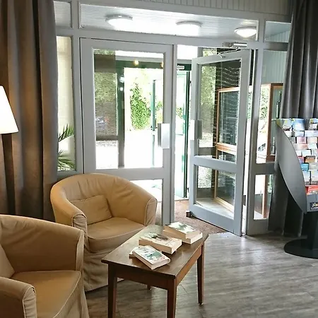 La Chaumiere Отель 2*